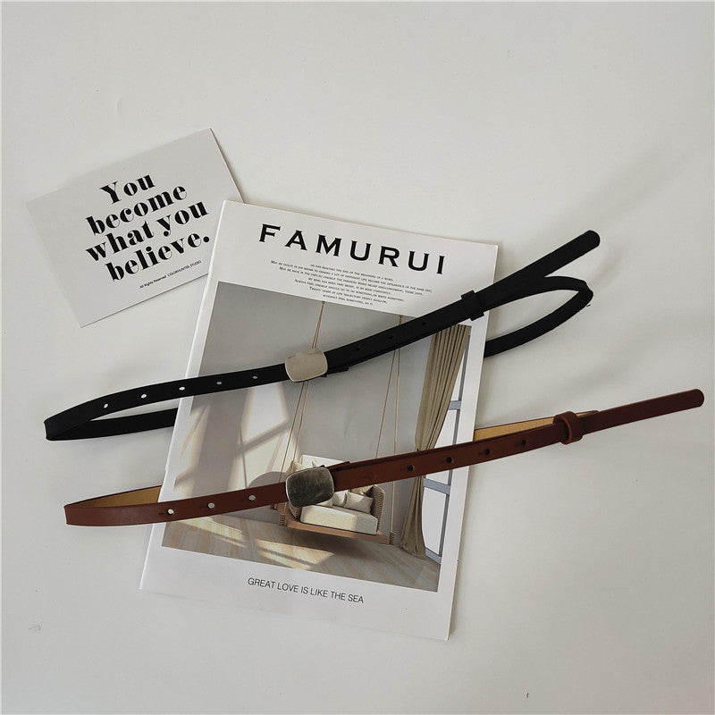 Leather thin belt with black silver buckle