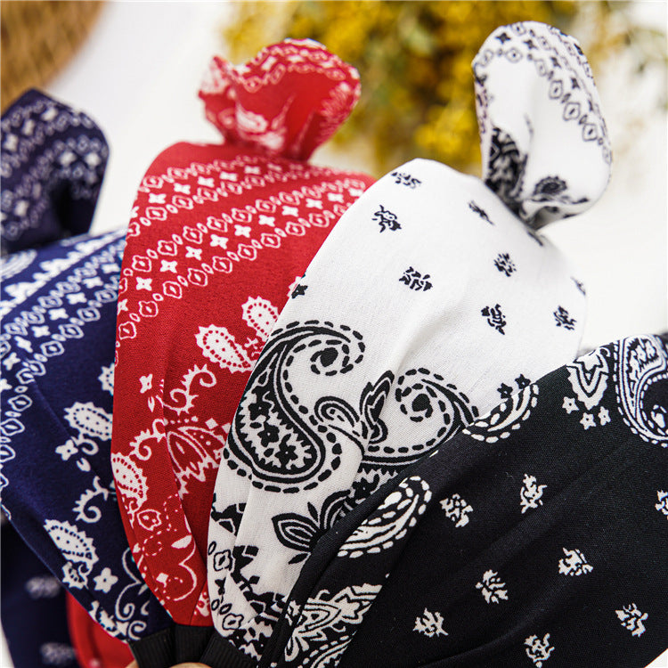 Paisley print headband with bow