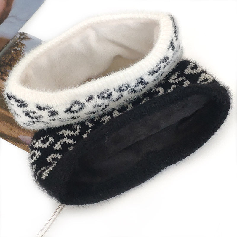 Fleece lined super soft knitted loop headband