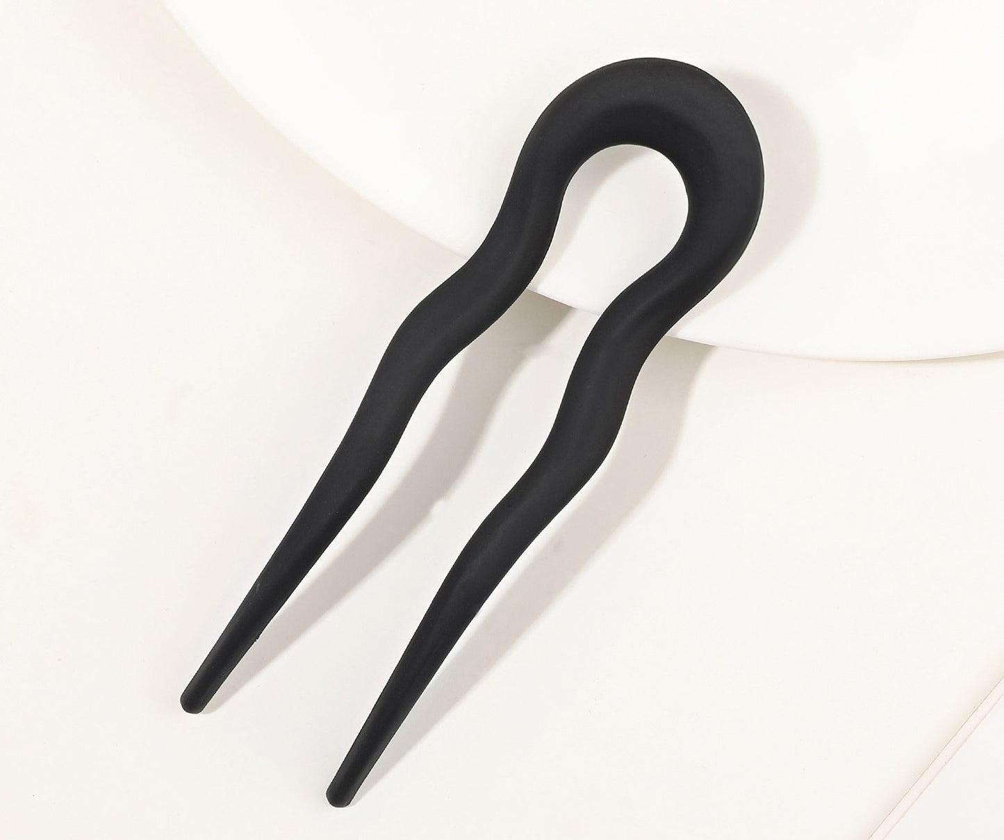 Large wavy acrylic hair fork