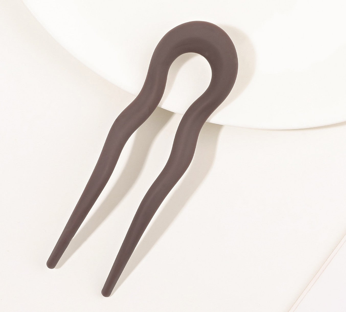 Large wavy acrylic hair fork