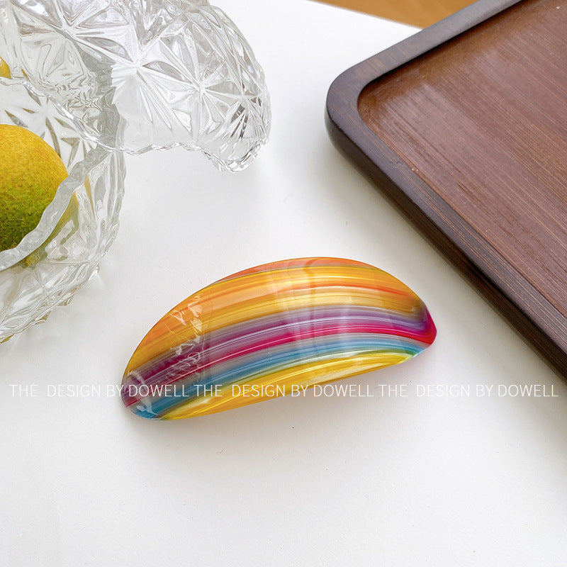 Large oval resin hair barrette