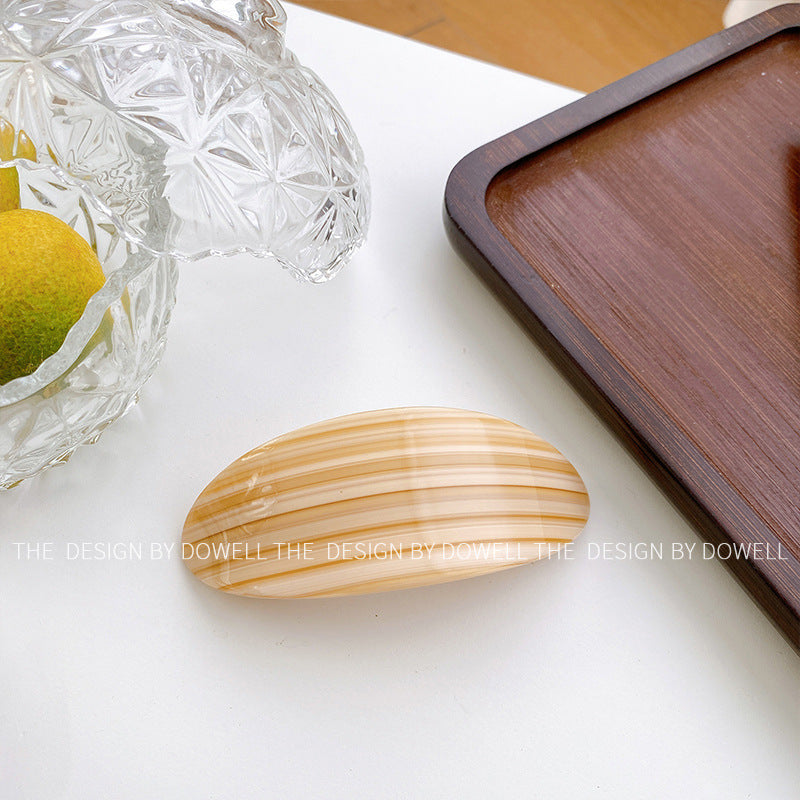 Large oval resin hair barrette