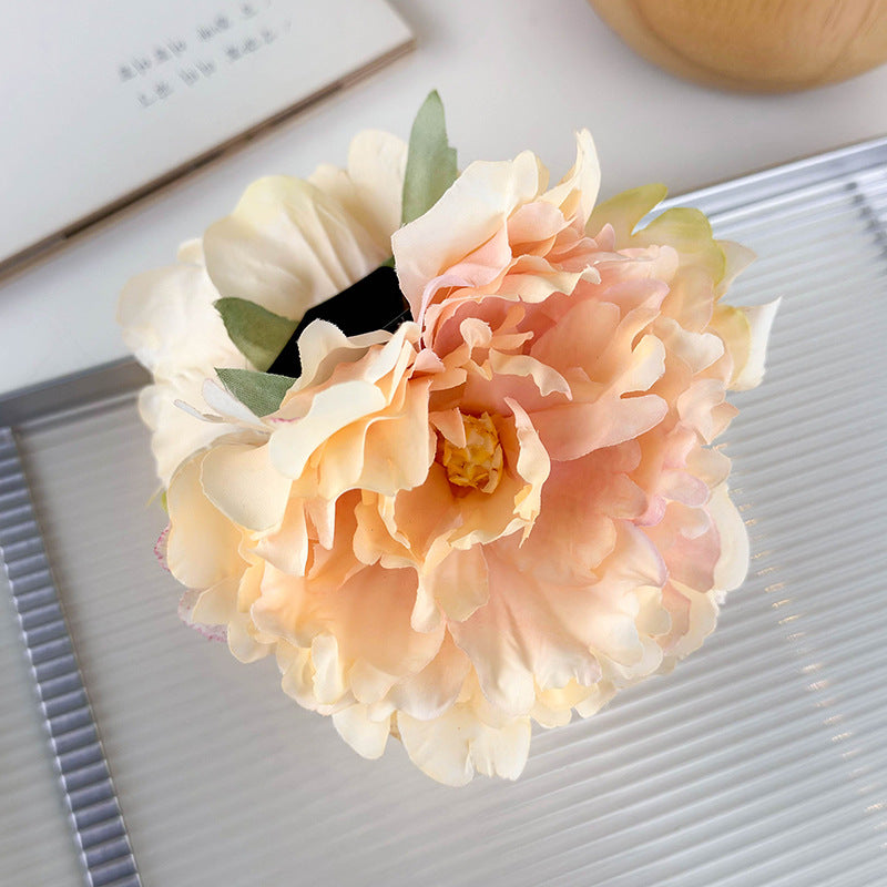 Large flower hair claw