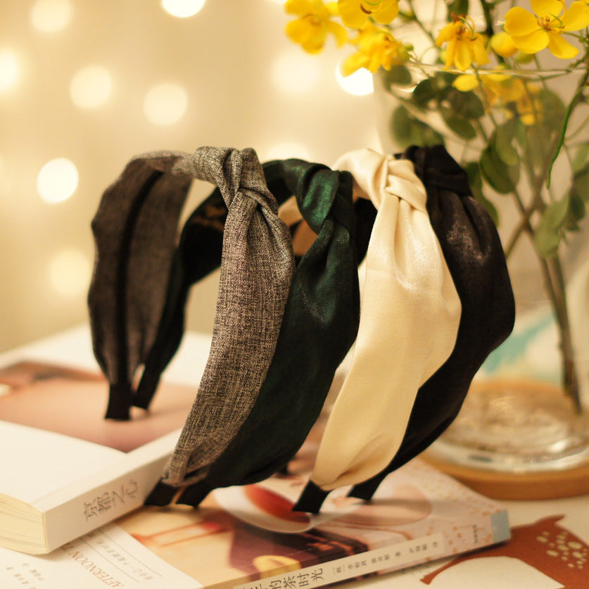 Plain colour light weight knotted headband