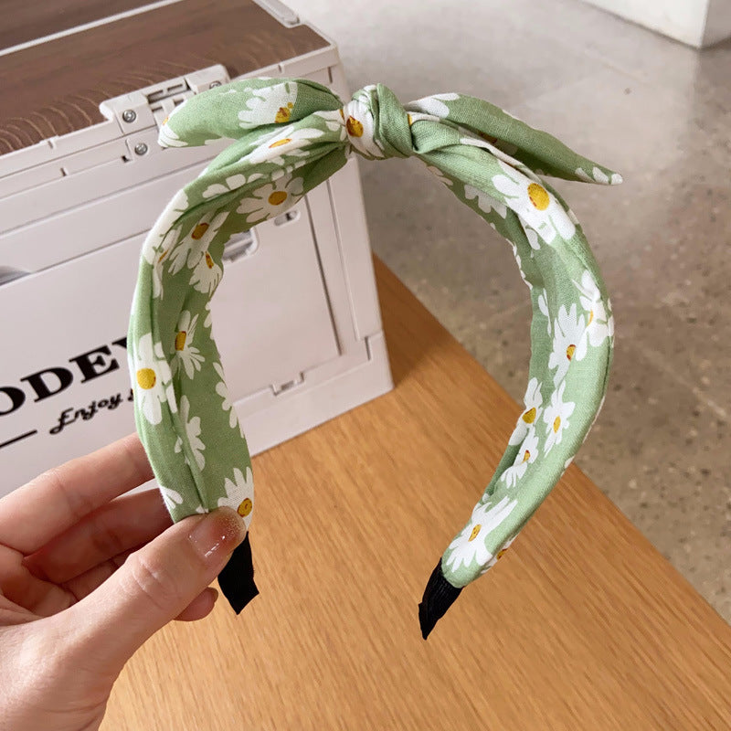 Daisy print headband with bow