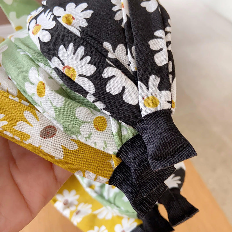 Daisy print headband with bow