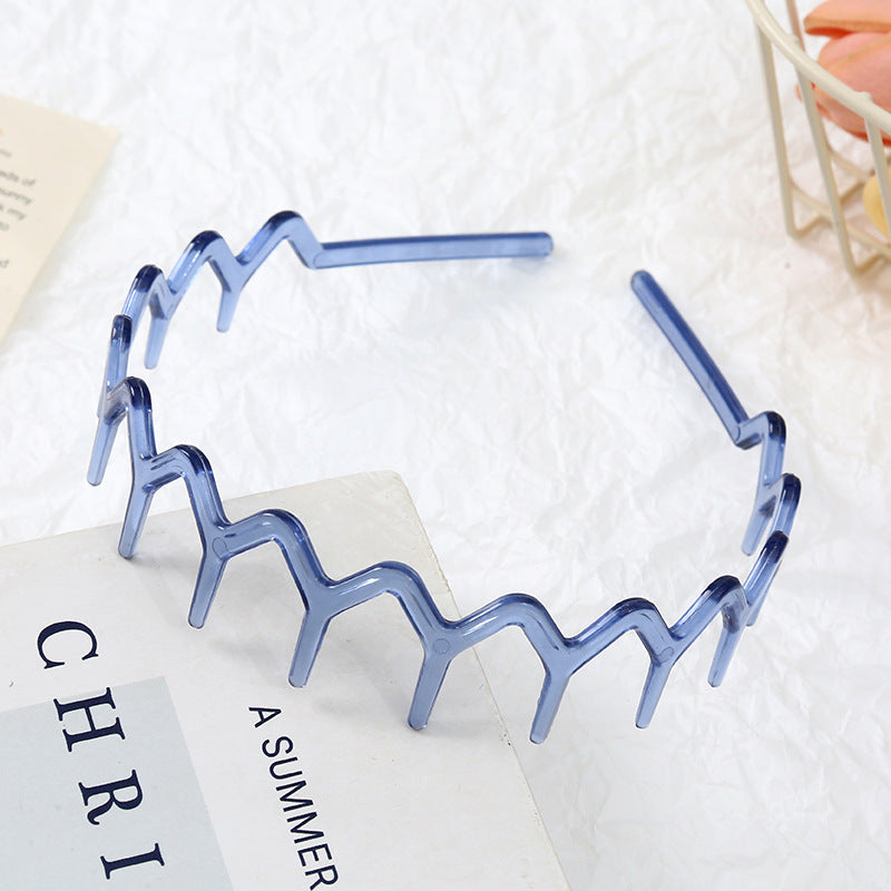 Wavy edge acrylic headband with teeth