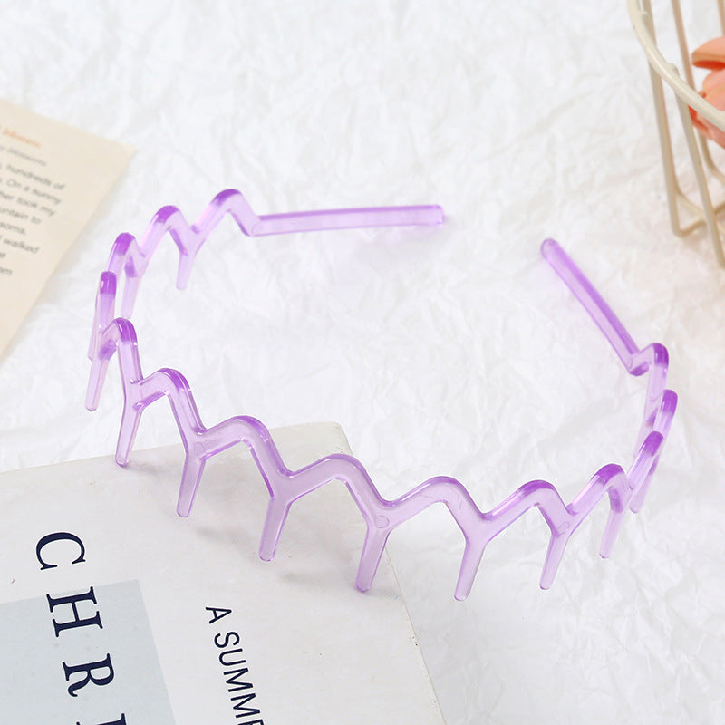 Wavy edge acrylic headband with teeth