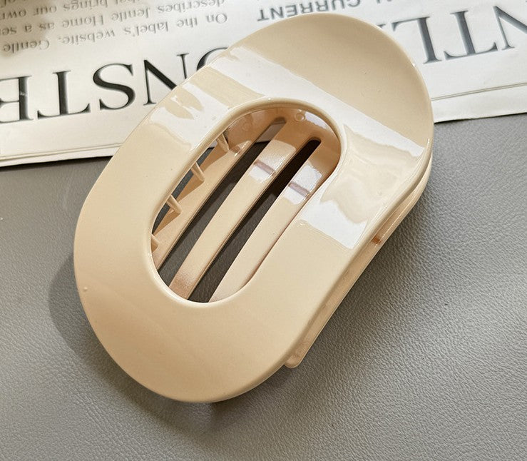 Large oval flat hair claw