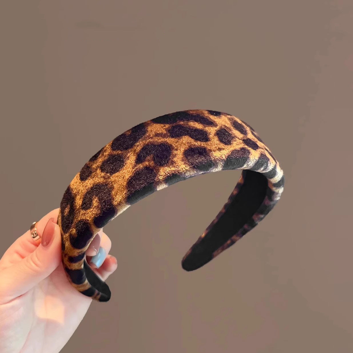 Leopard velvet padded headband