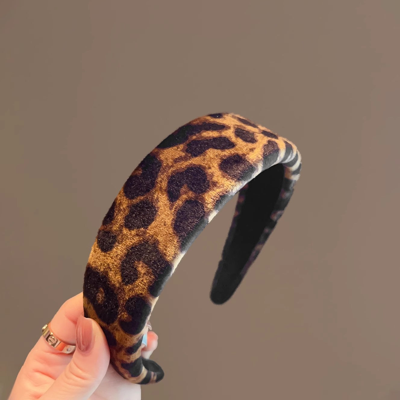 Leopard velvet padded headband
