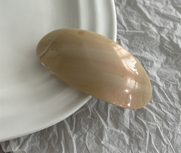 Large oval resin hair barrette