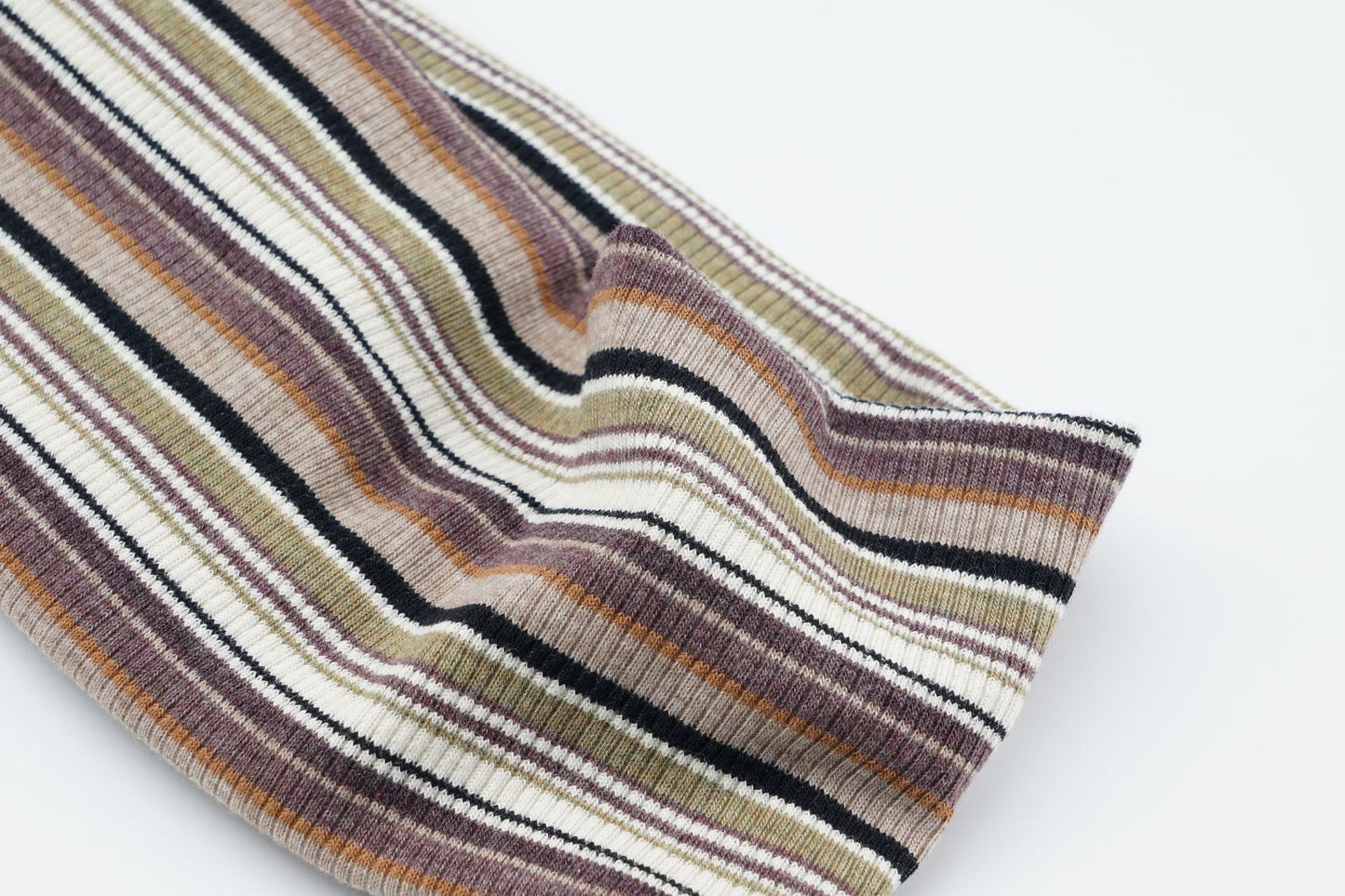 Ribbed loop headband