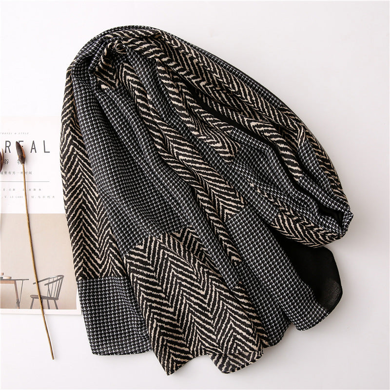 Mixed waves and houndstooth print long scarf