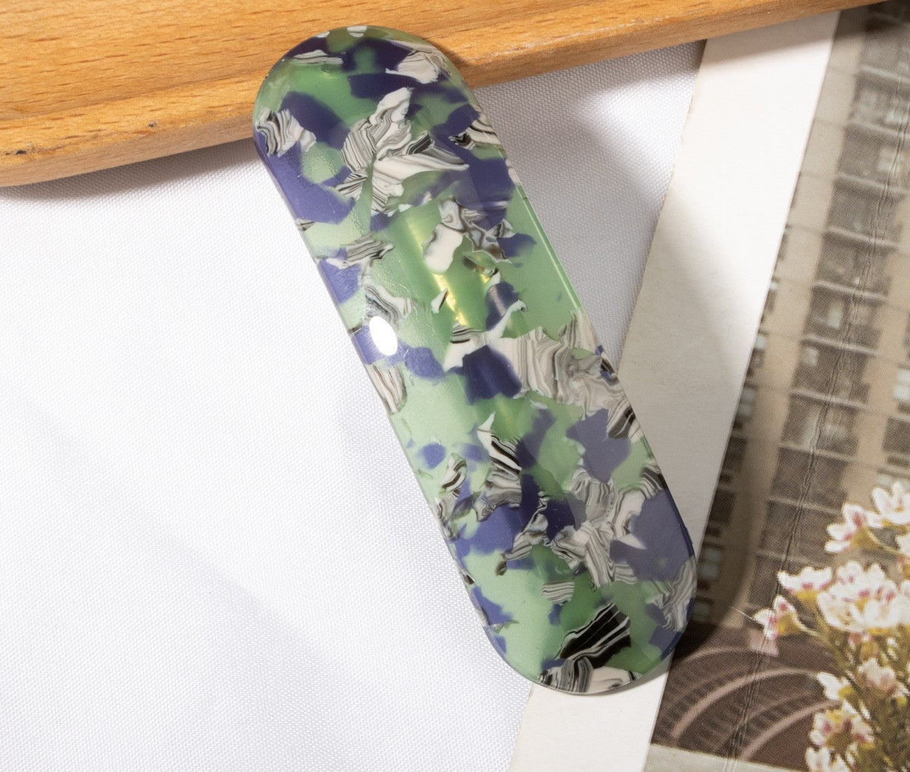 Acrylic arch hair barrette