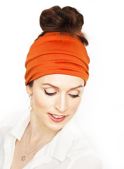 Solid colour multi-purpose seamless head wrap