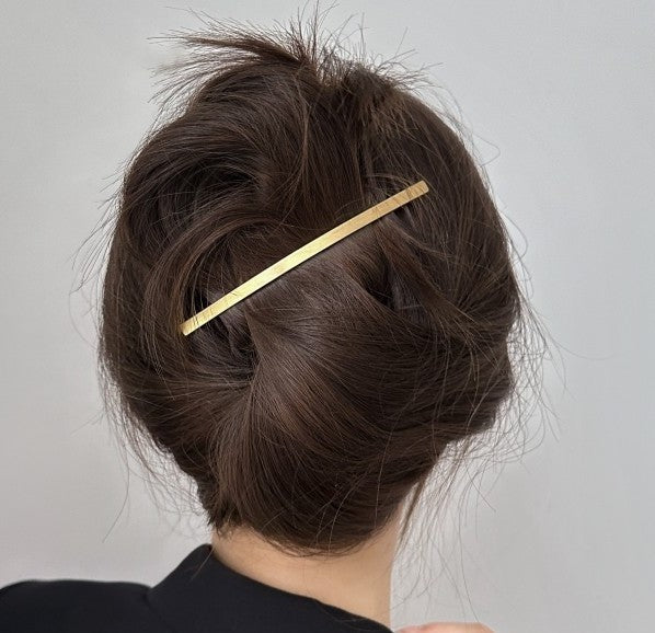 Super slim extra-long metallic barrette