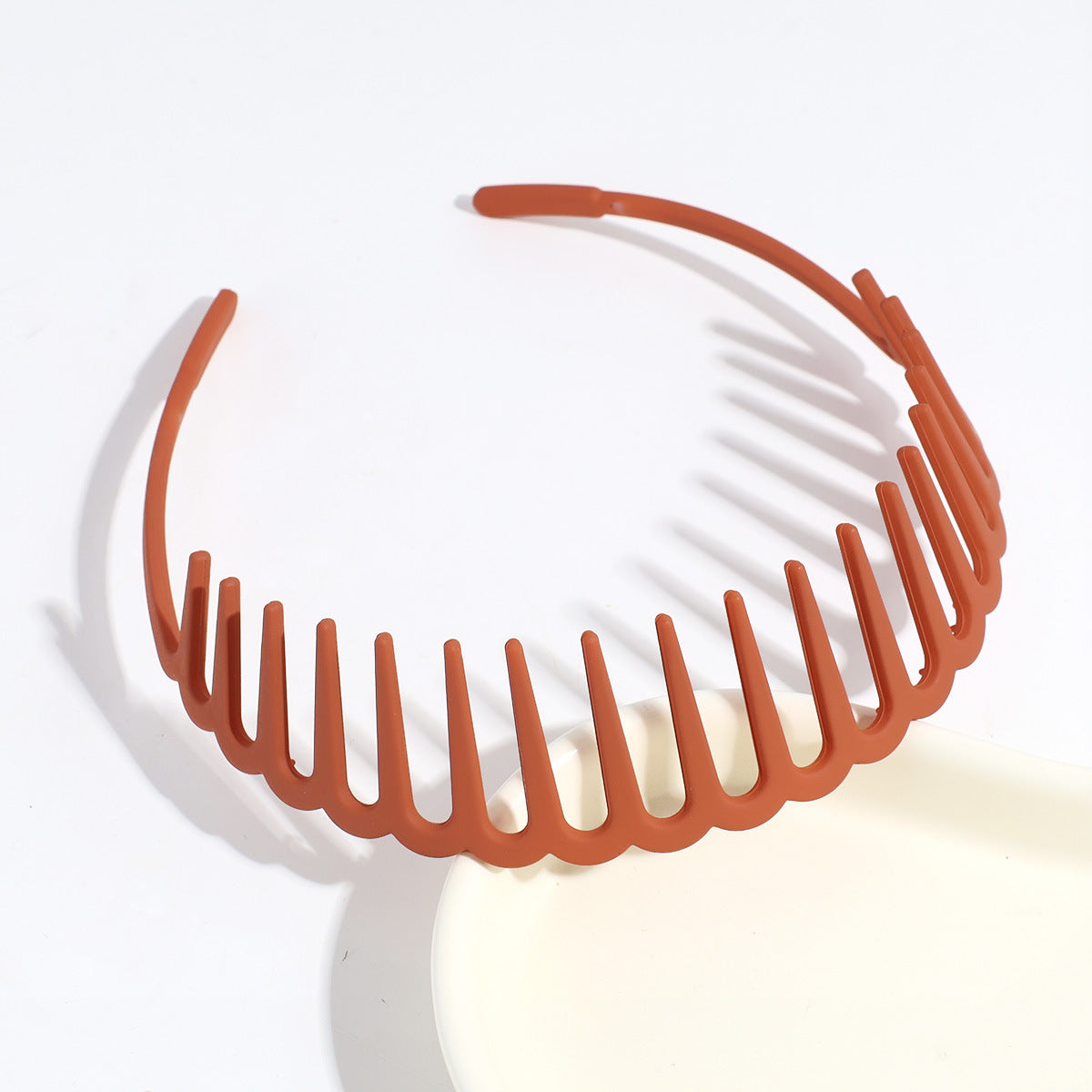 Acrylic headband with long teeth