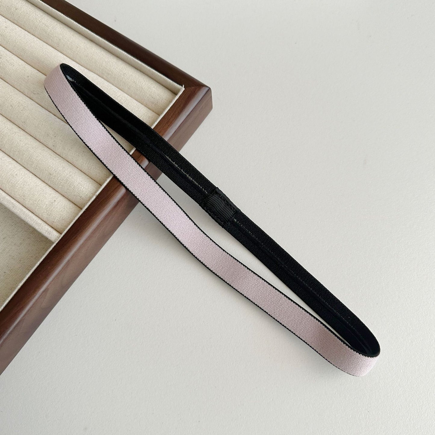 1.3cm wide non-slip sporty elastic hair band