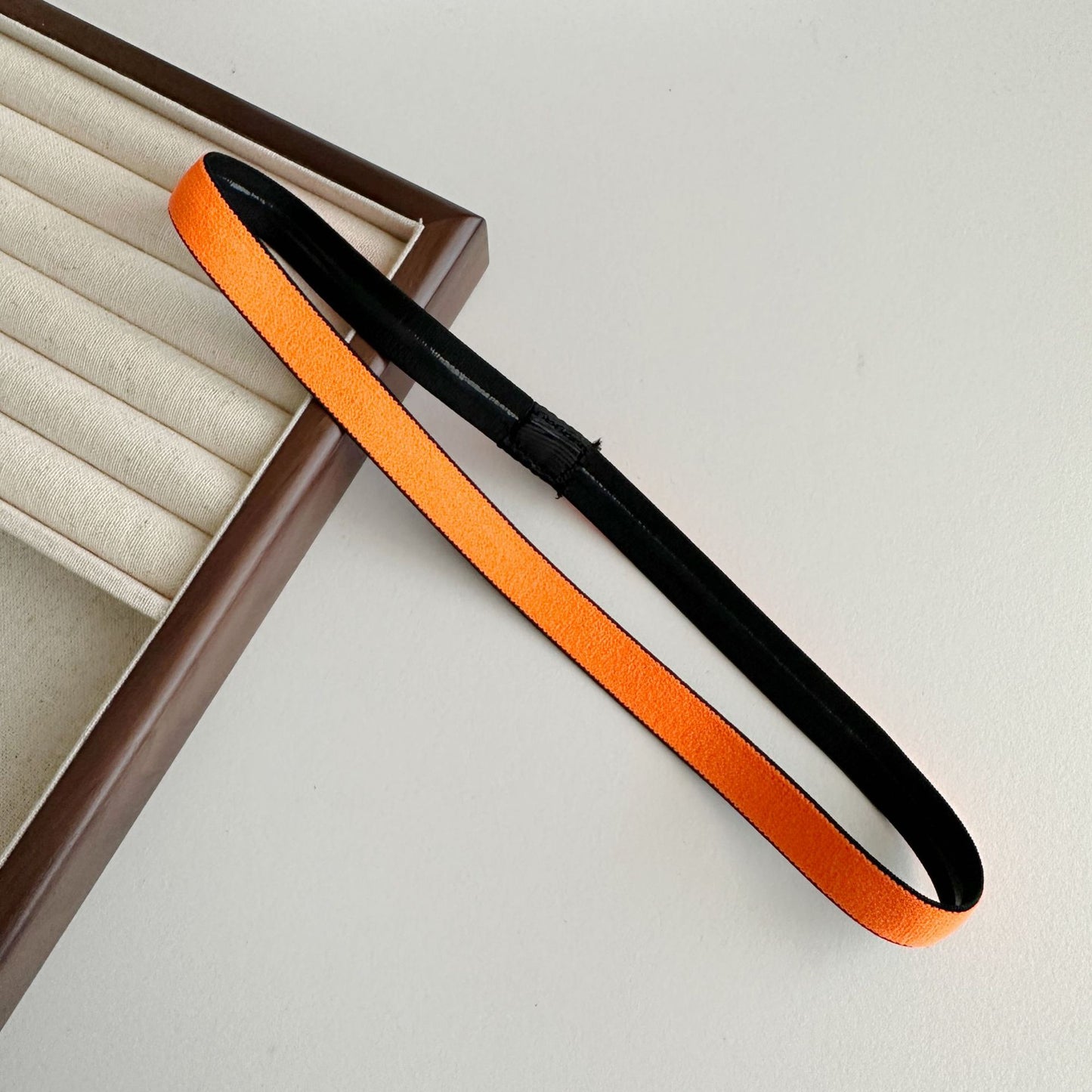 1.3cm wide non-slip sporty elastic hair band
