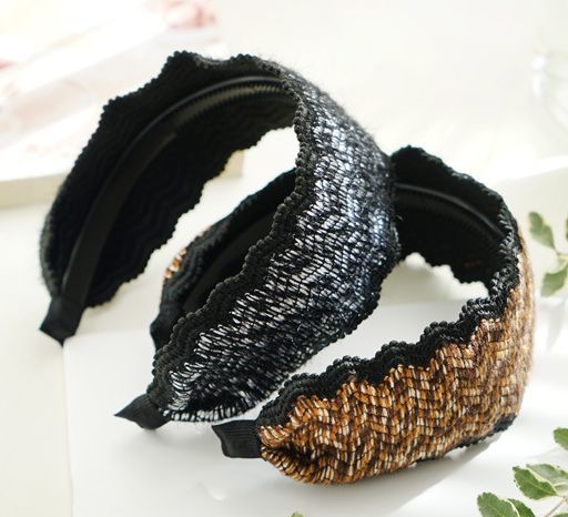 7.5cm-wide Floral edged knitted threads headband