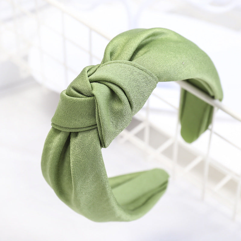 Silky knotted headband in plain colours