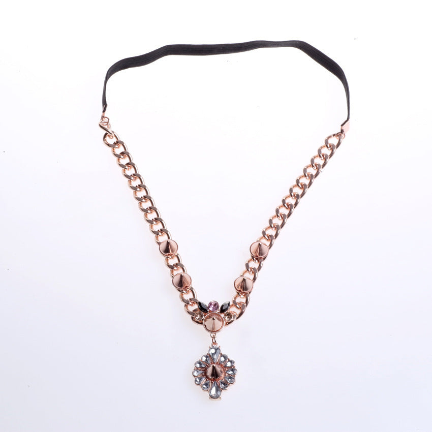 Dangling shiny gems & rivets head chain (front-head)