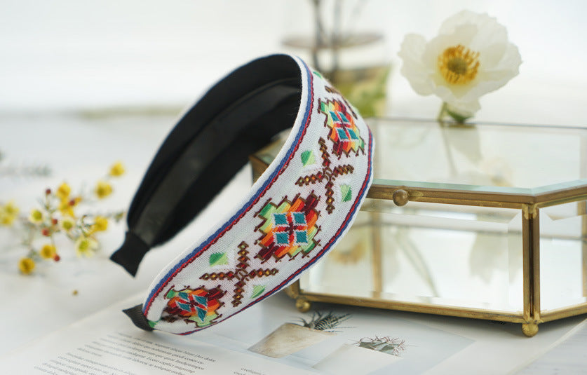 5.2cm-wide bohemian style Embroidered pattern headband