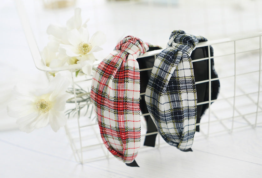 Plaids patterned knotted headband