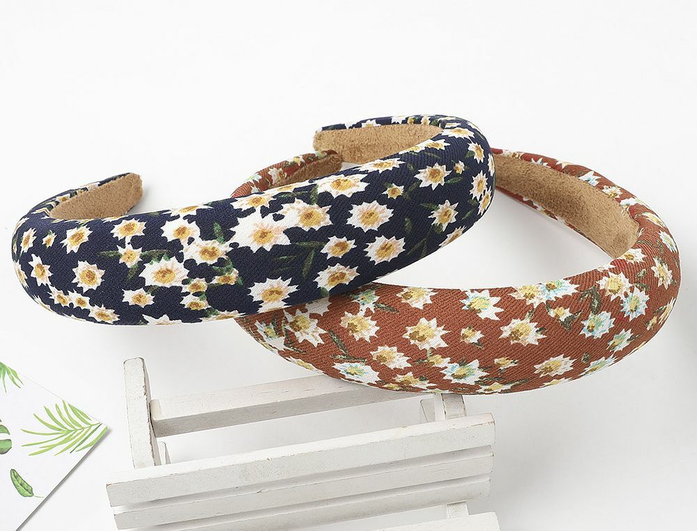 Padded headband with small flowers printing