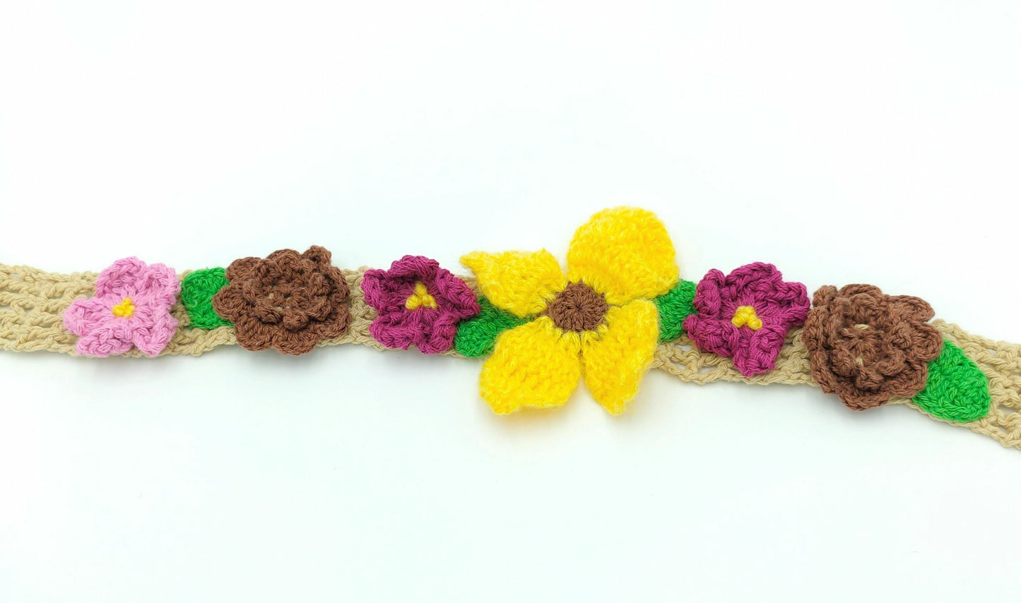 Crochet headband with flowers
