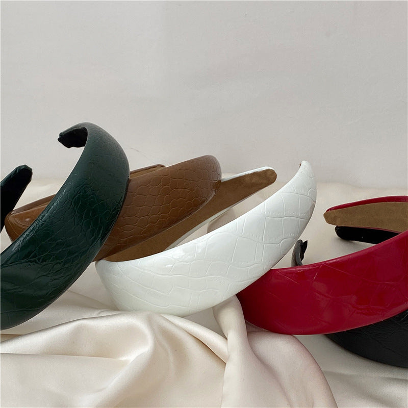 Stone patterned thinly padded leather headband