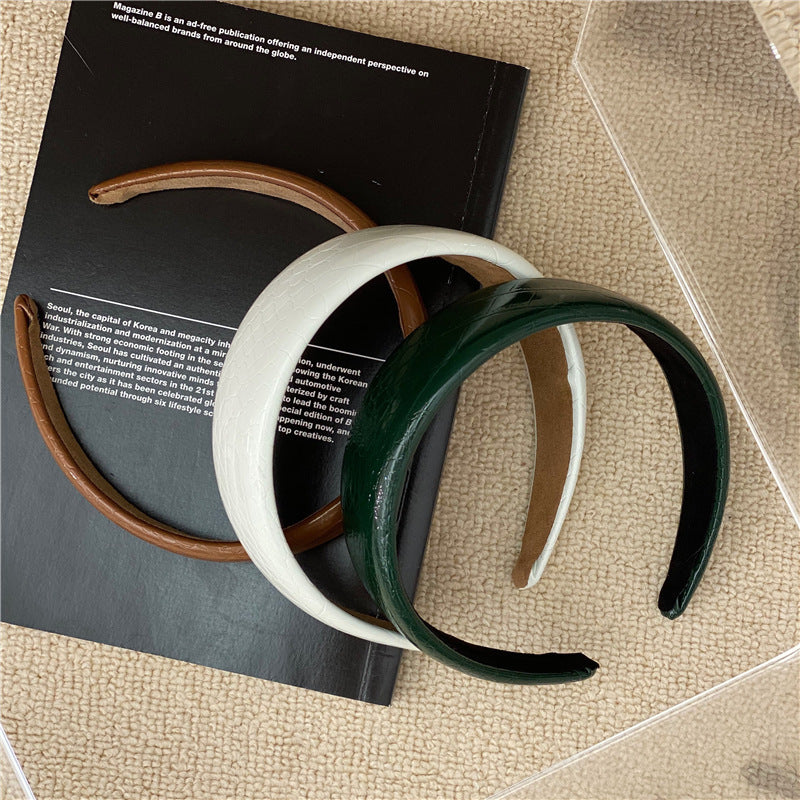 Stone patterned thinly padded leather headband