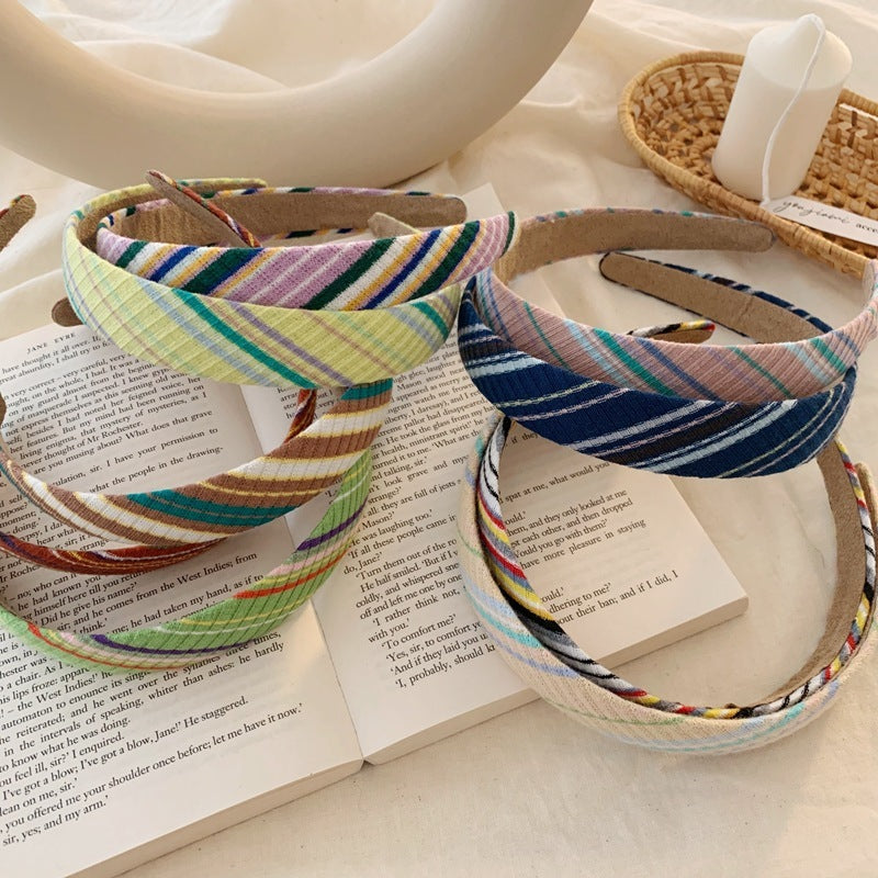 Multi-coloured knitted top headband