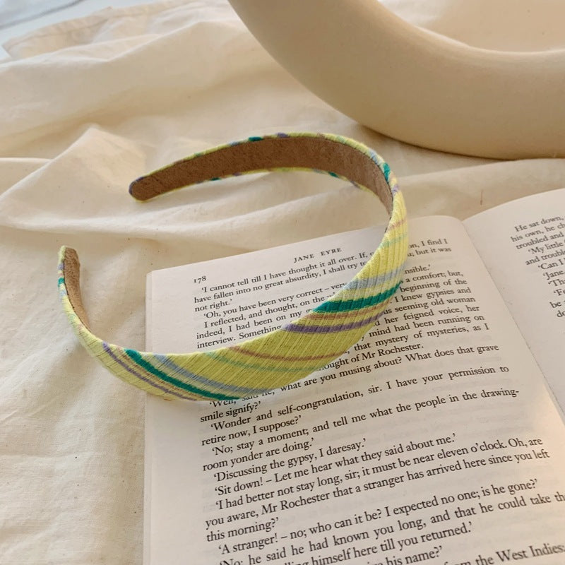 Multi-coloured knitted top headband