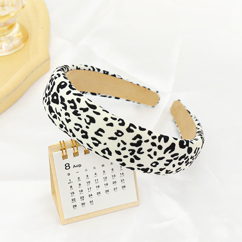 Leopard prints thinly padded headband