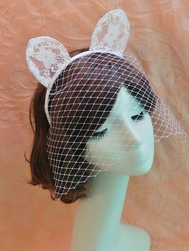 Lace cat ears with gauze veil