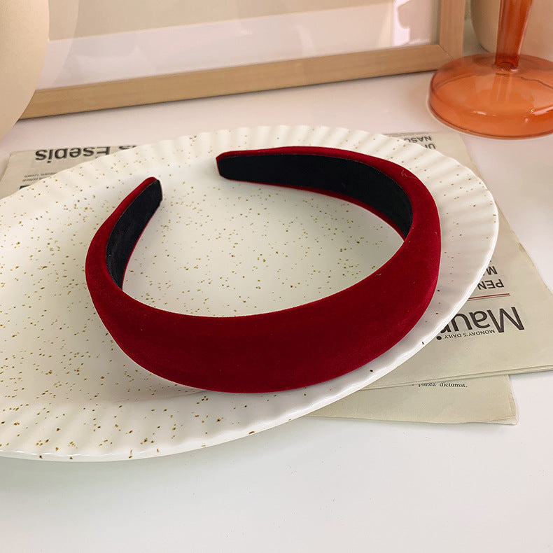 Thinly padded velvet headband