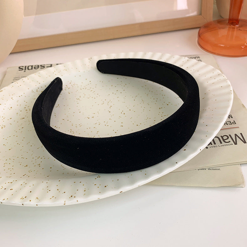 Thinly padded velvet headband