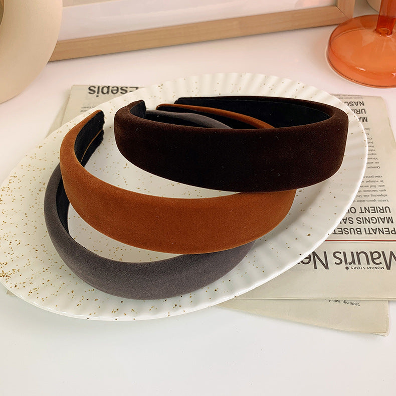Thinly padded velvet headband