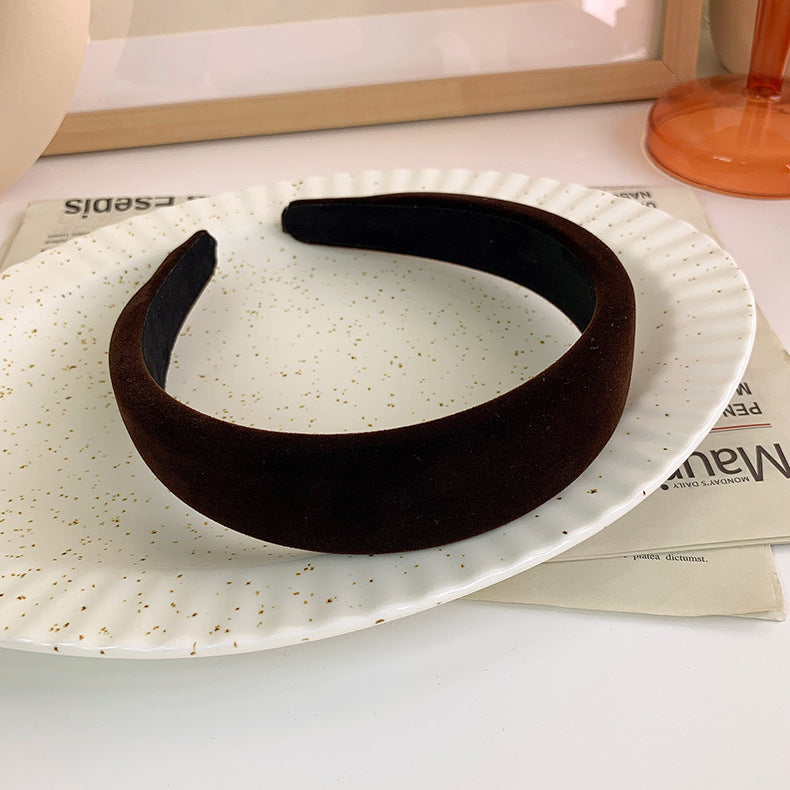 Thinly padded velvet headband