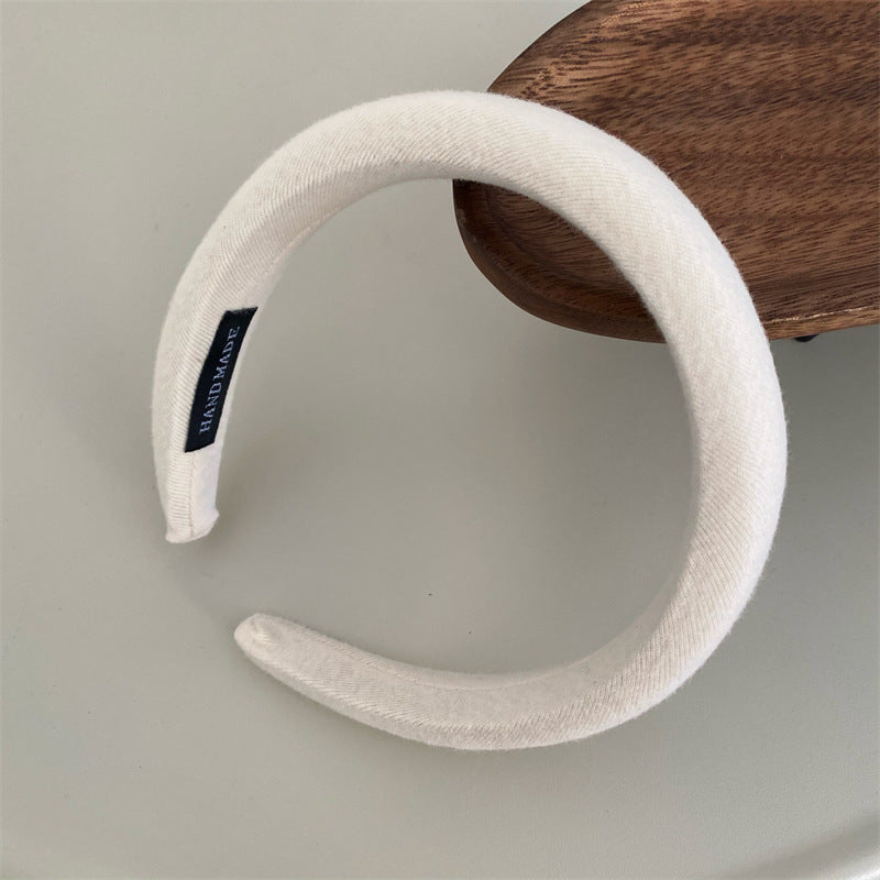 Knitted fabric thinly padded headband