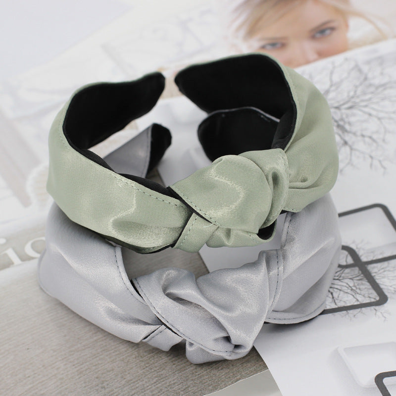 Glossy satin knotted headband