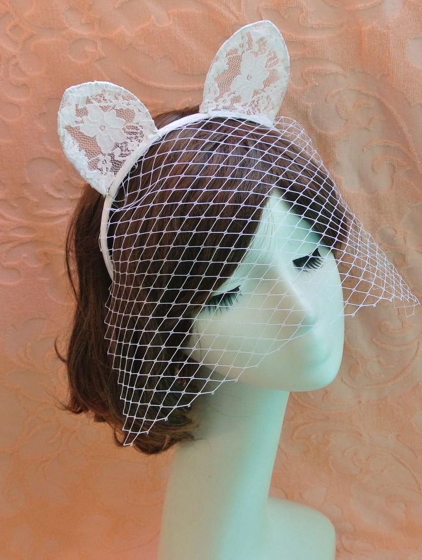 Lace cat ears with gauze veil