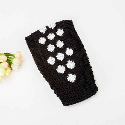 Lovely dots crochet headband