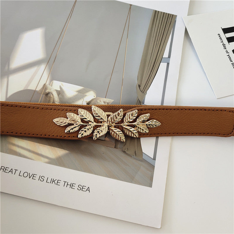 Golden leaves stretch belt