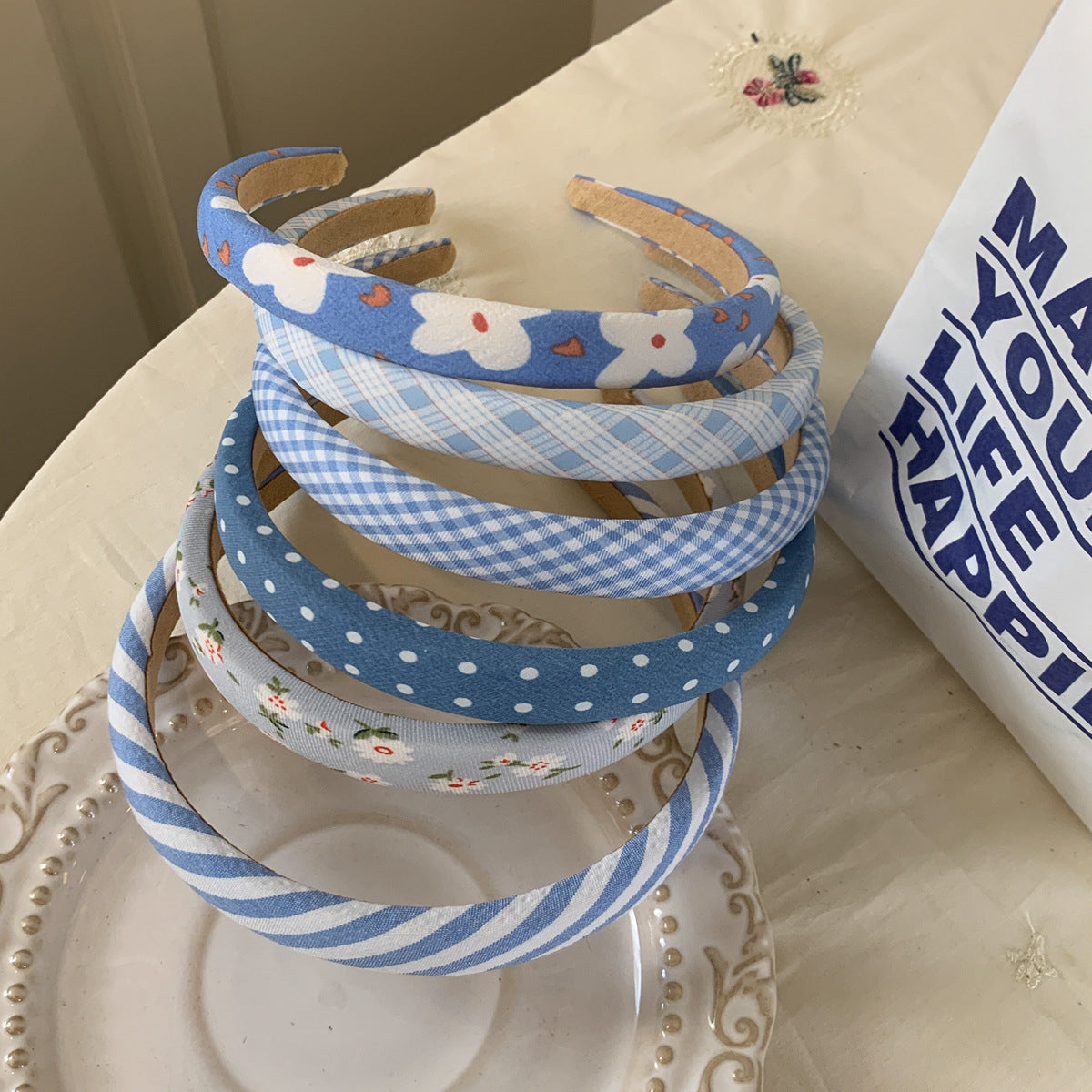 1cm wide printed headband in blue