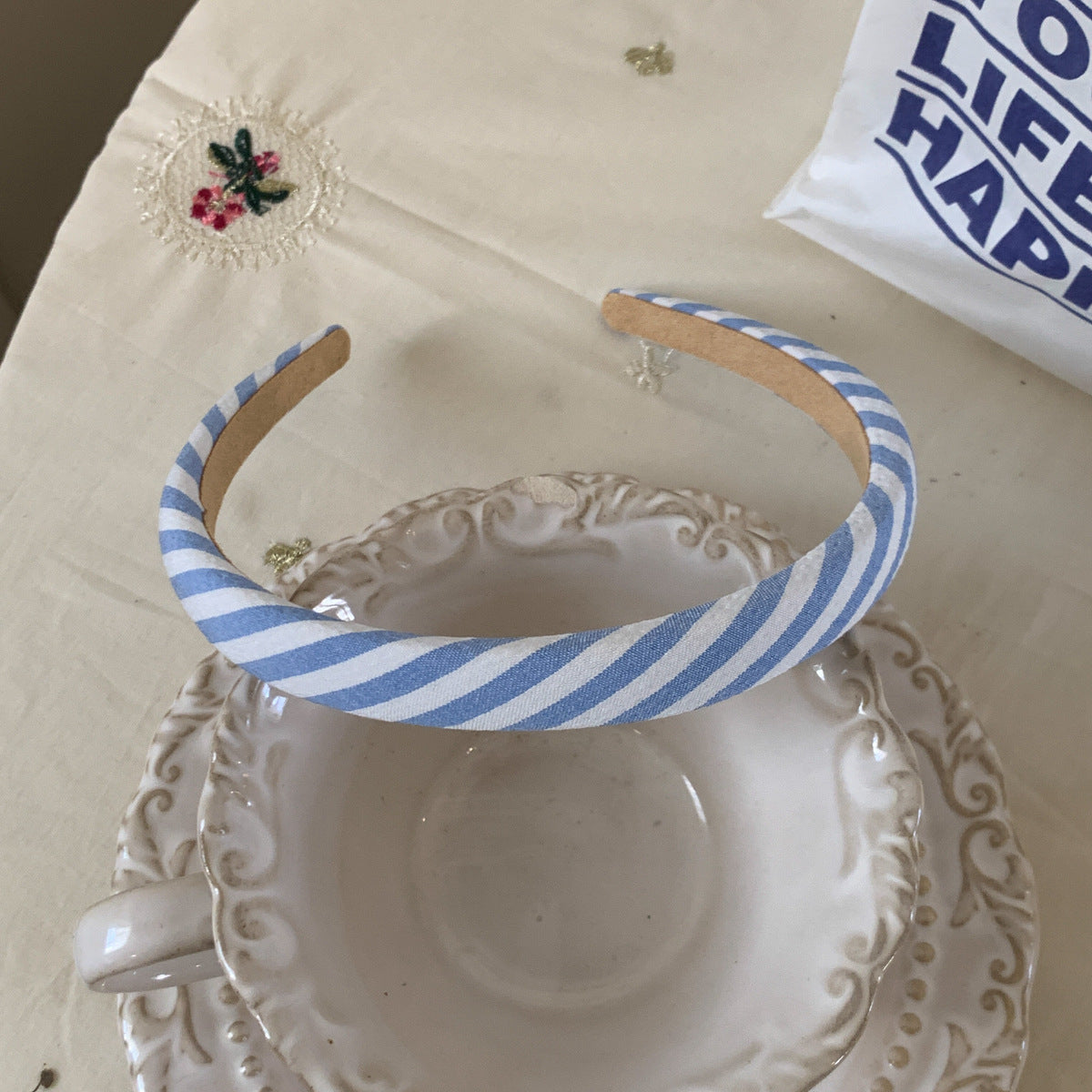 1cm wide printed headband in blue