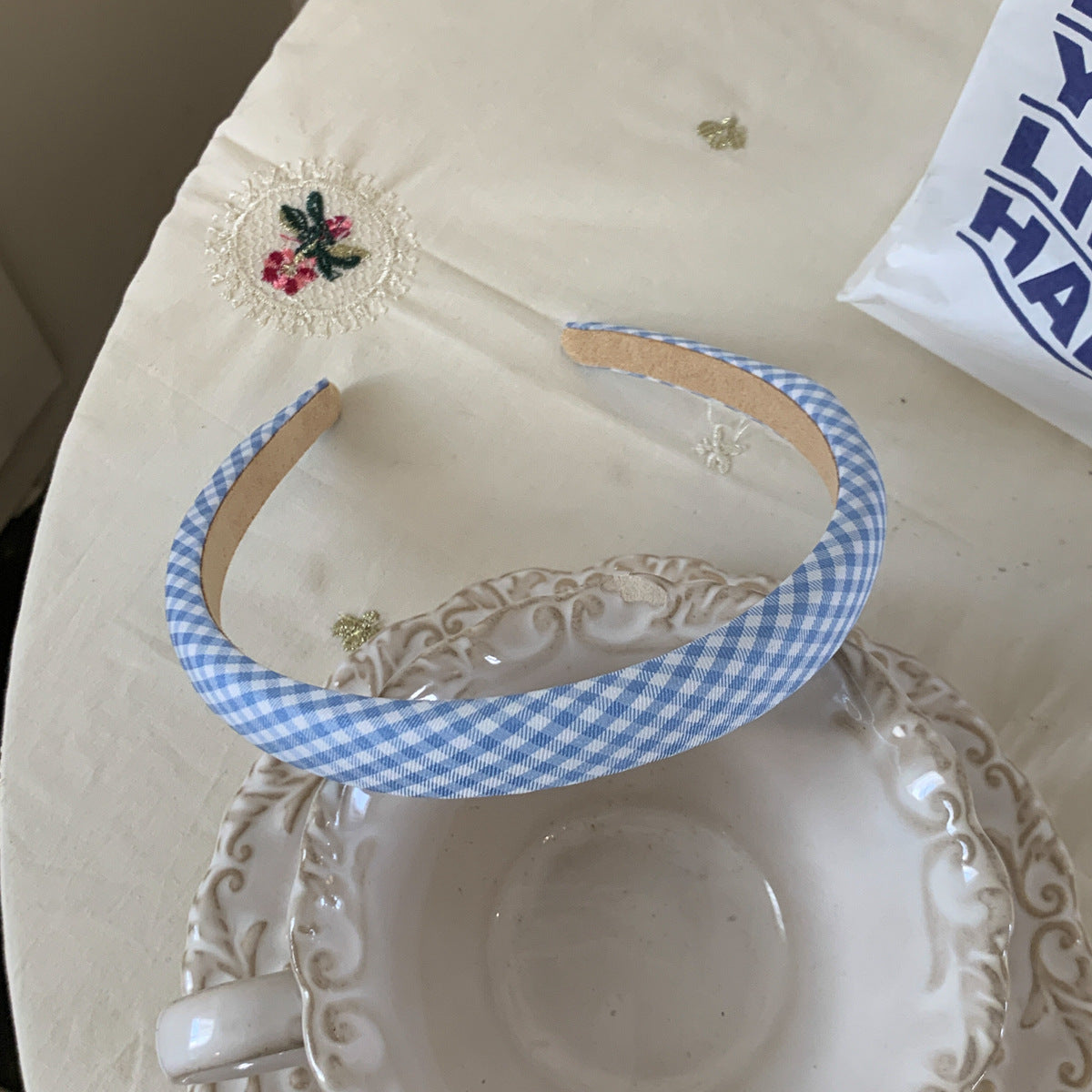 1cm wide printed headband in blue